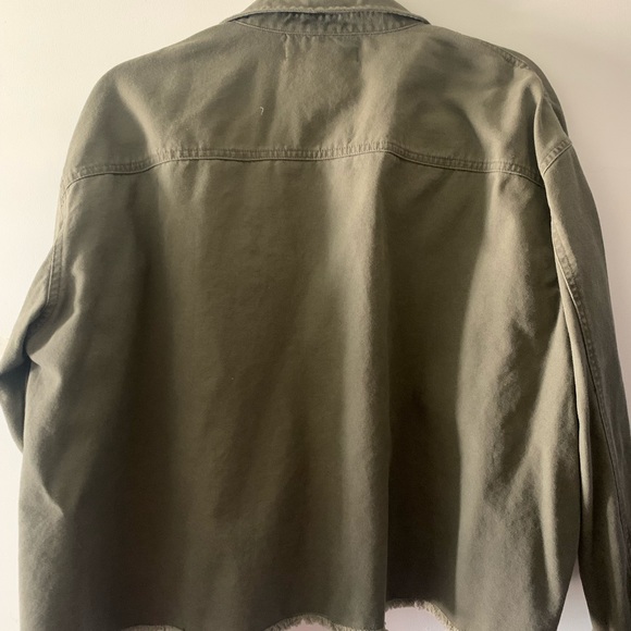 Cropped Jacket - Picture 2 of 3